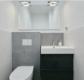 6 Bedroom Seafront Villa with Pool near Slano, Sleeps 12-14